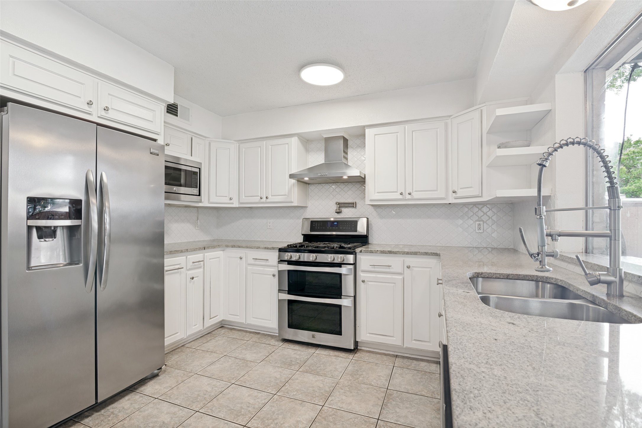 5225 Pensacola Drive Garland TX 75043