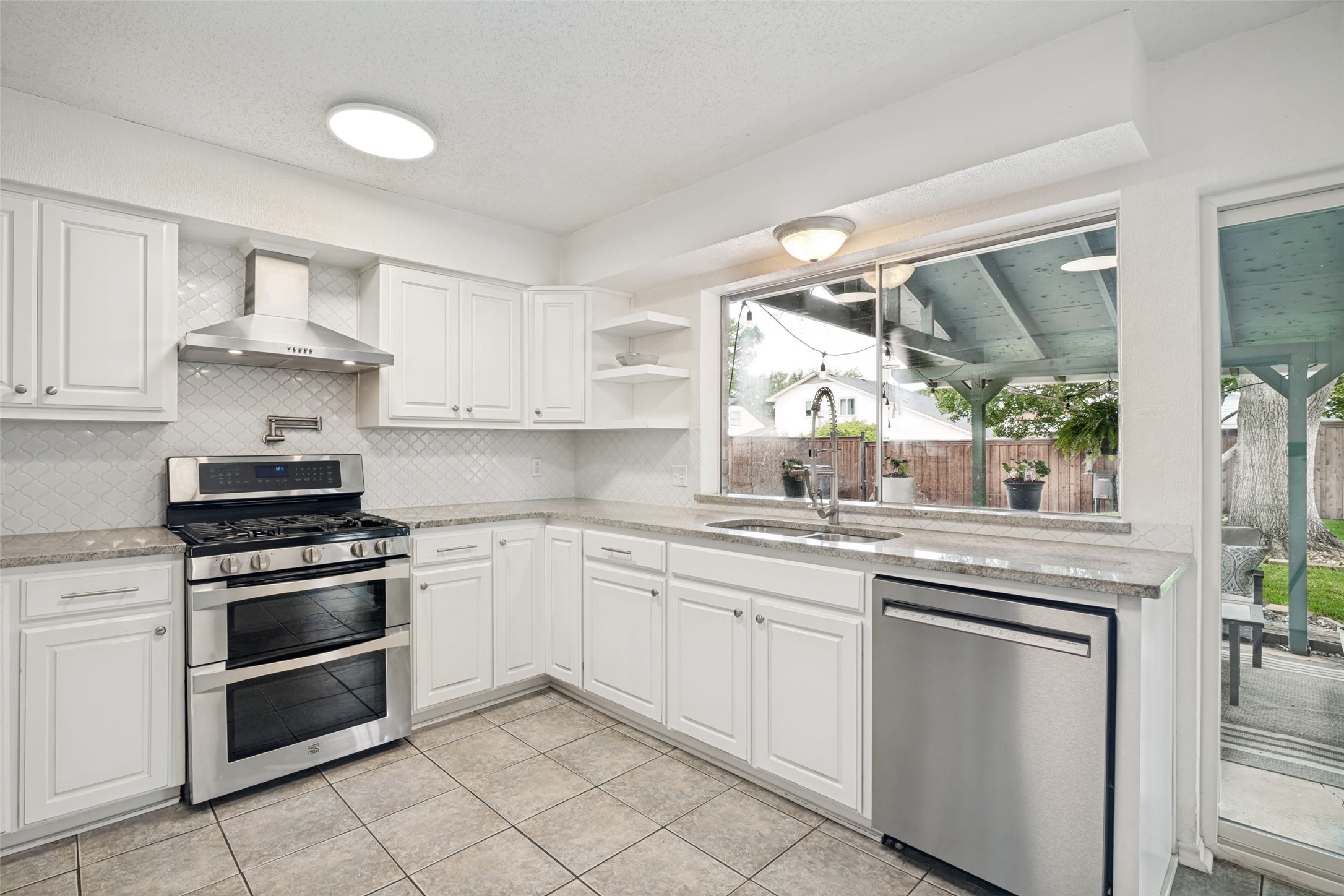 5225 Pensacola Drive Garland TX 75043