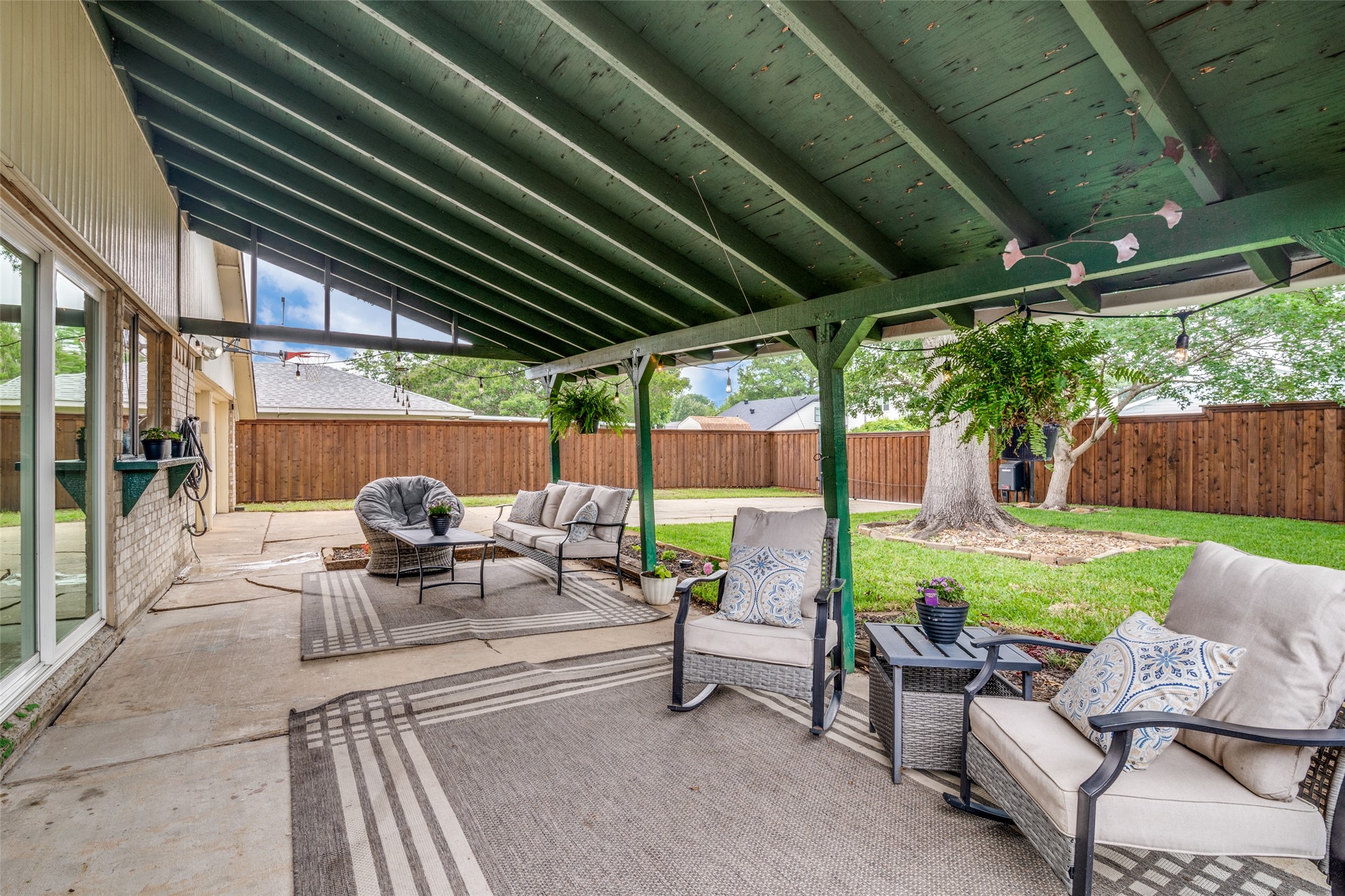 5225 Pensacola Drive Garland TX 75043