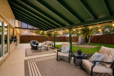 5225 Pensacola Drive Garland TX 75043