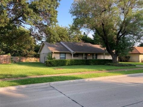 610 Brookview Drive Garland TX 75043