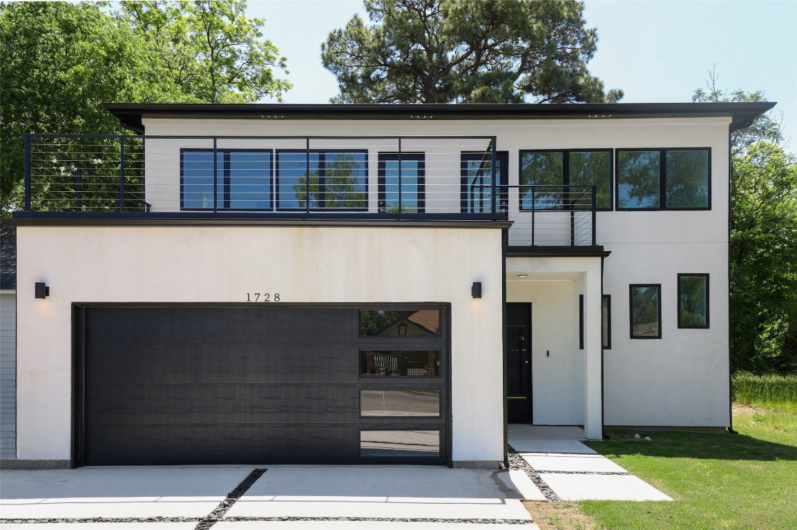 1728 Stoneman Street Dallas TX 75215