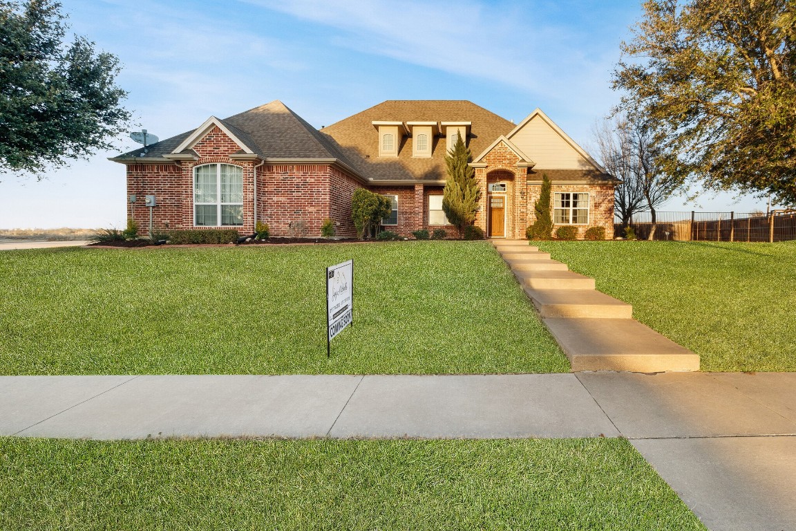 2211 Nottaway Drive Cleburne TX 76033