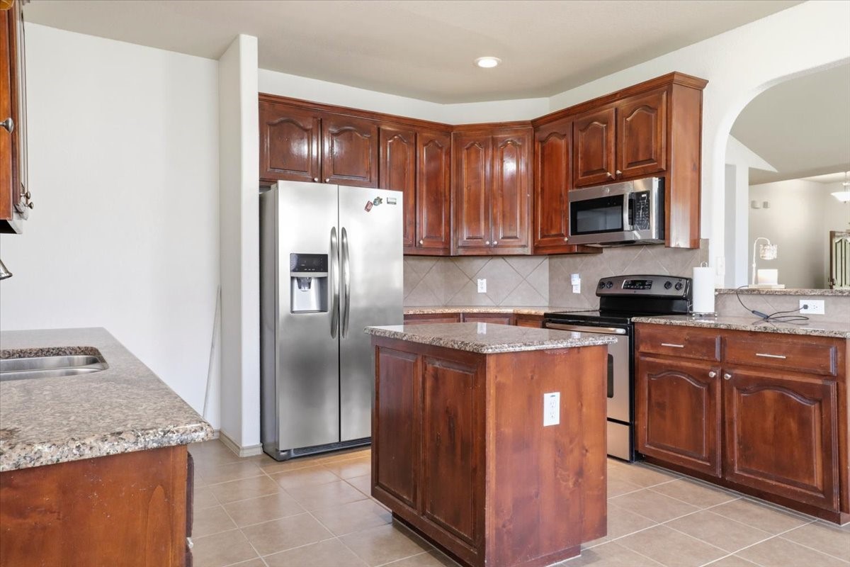 714 Bayou Drive Glenn Heights TX 75154