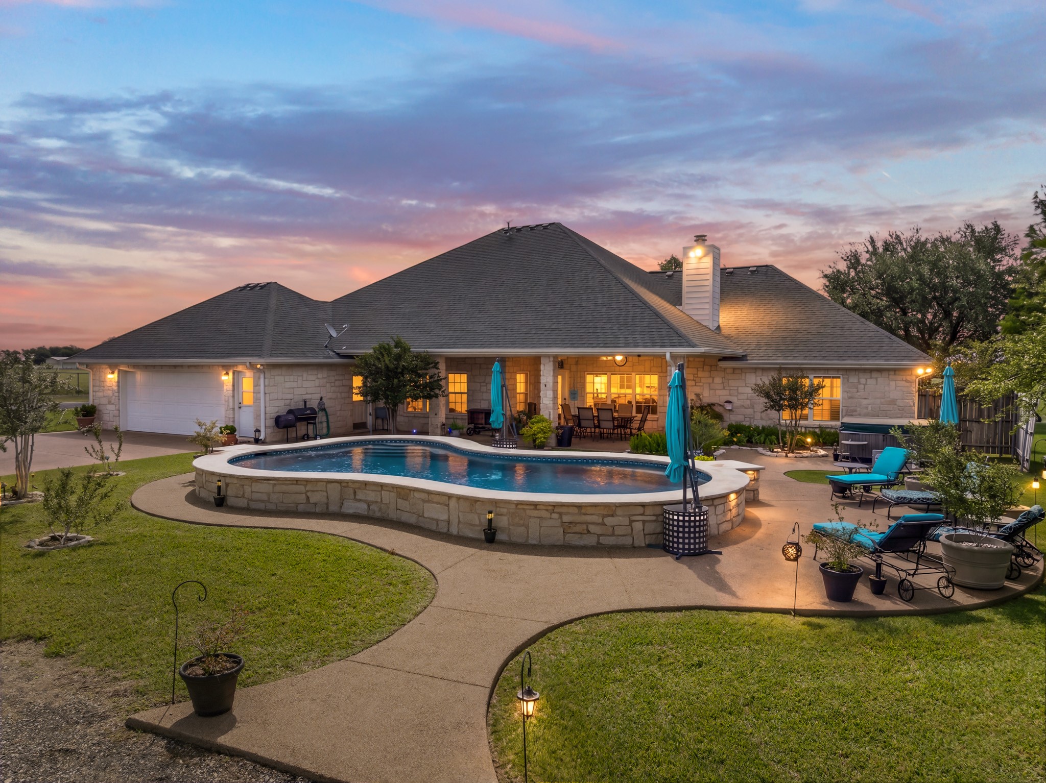 883 N Speegleville Road Woodway TX 76712