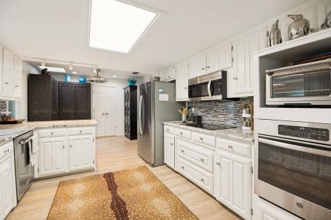 2201 Carmel Drive Carrollton TX 75006