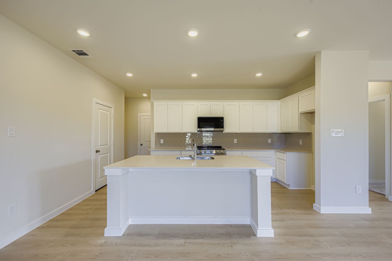 1052 Miraverde Trail Crowley TX 76036