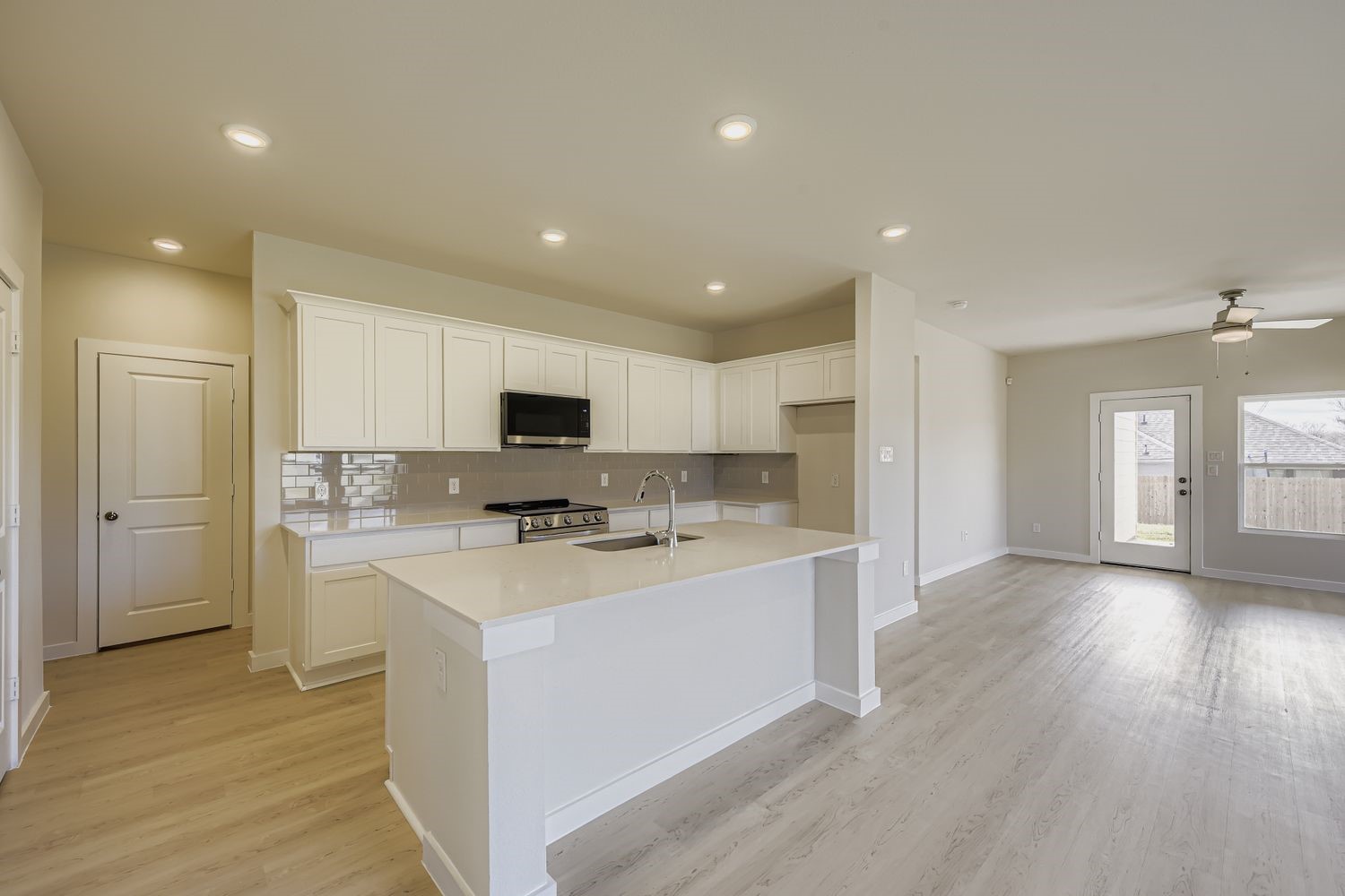 1052 Miraverde Trail Crowley TX 76036
