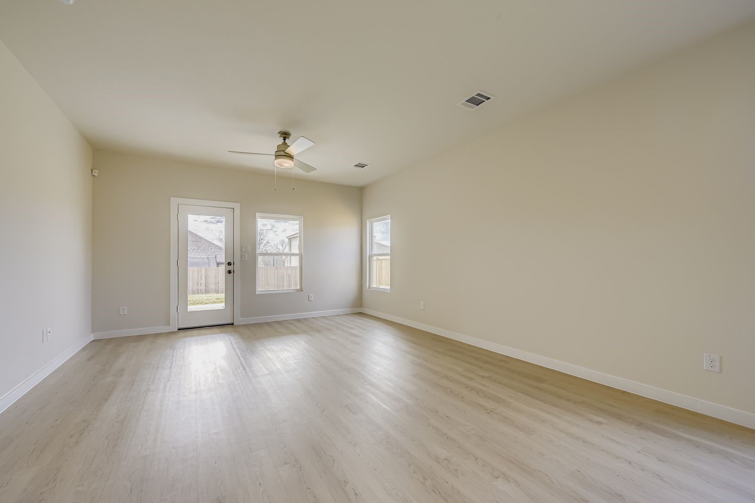 1052 Miraverde Trail Crowley TX 76036