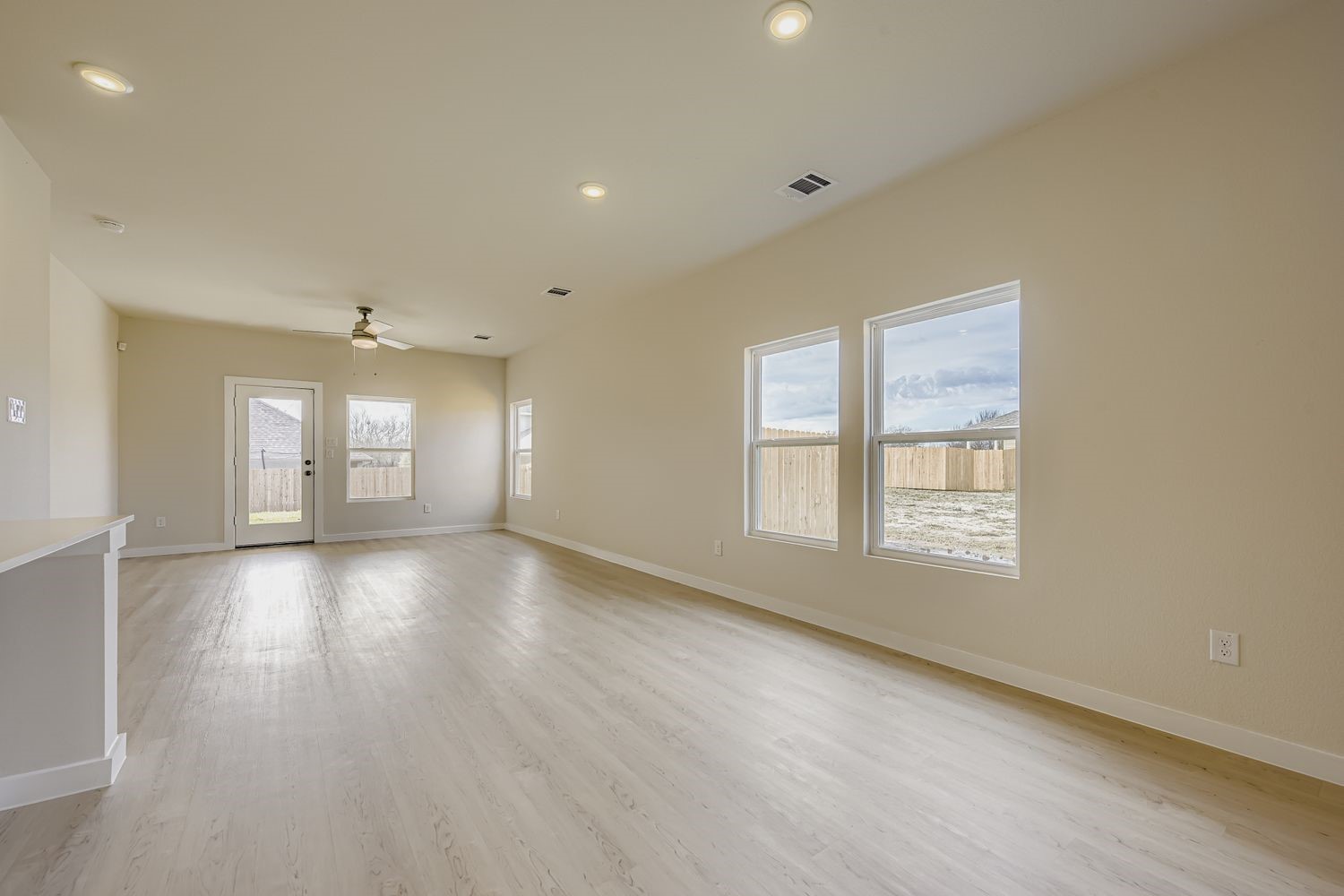 1052 Miraverde Trail Crowley TX 76036
