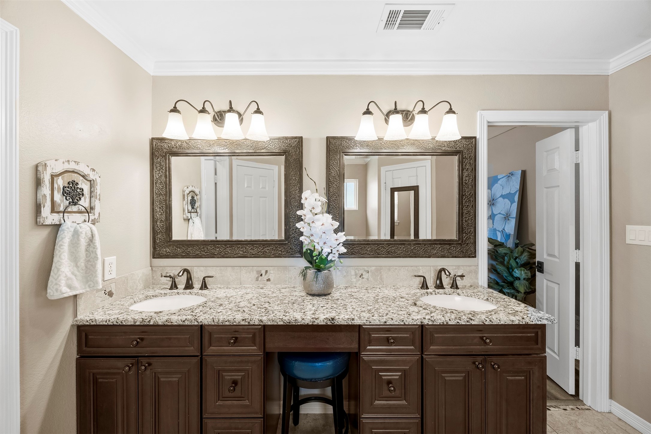 2831 Skinner Road Midlothian TX 76065