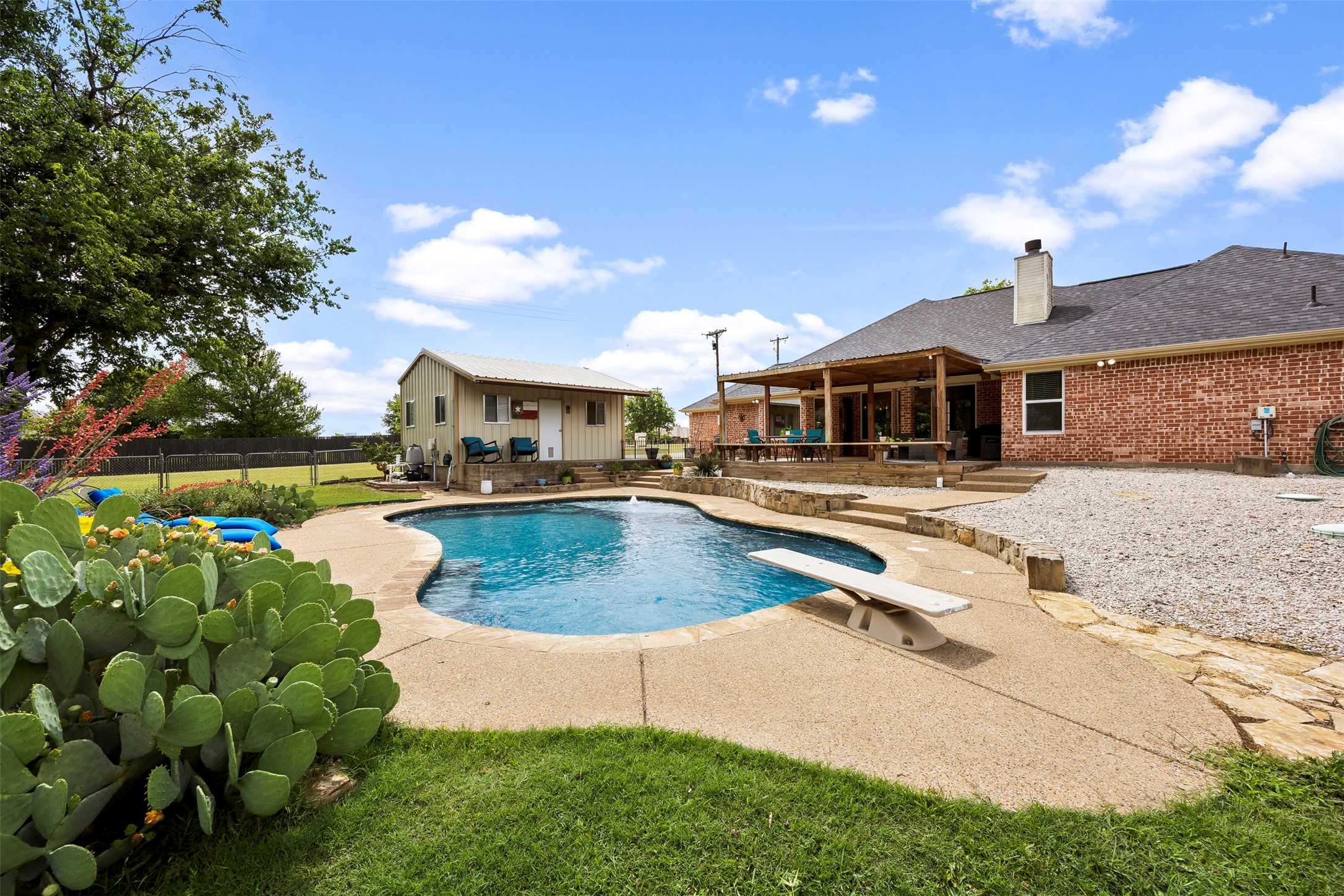 2831 Skinner Road Midlothian TX 76065