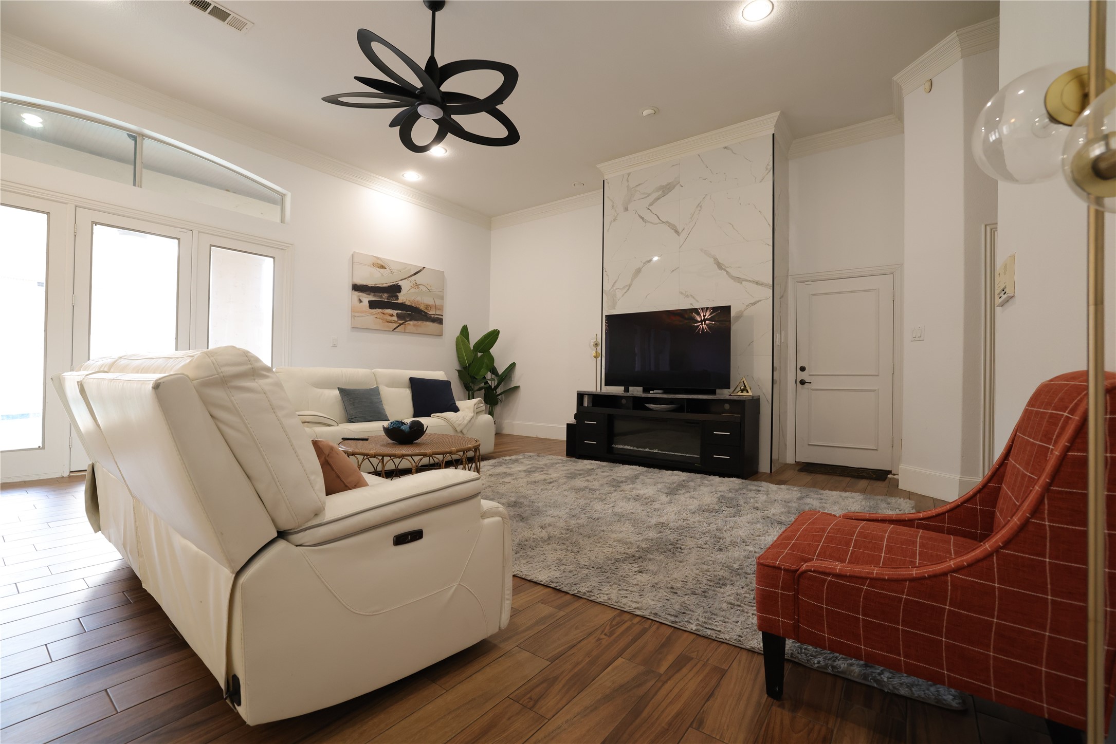 911 Walnut Falls Circle Mansfield TX 76063