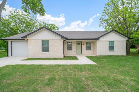 1015 W Park Drive Wills Point TX 75169