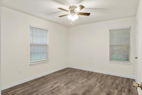 1015 W Park Drive Wills Point TX 75169