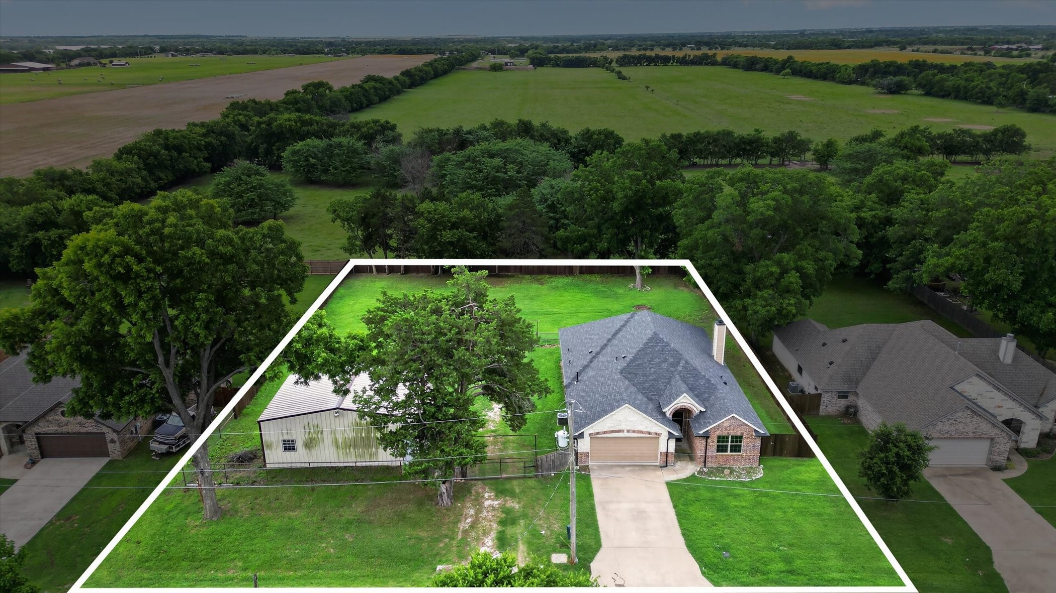 1004 E Main Street Tioga TX 76271