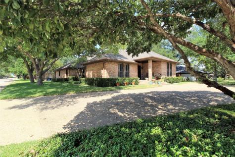 6809 Hunters Ridge Drive Dallas TX 75248