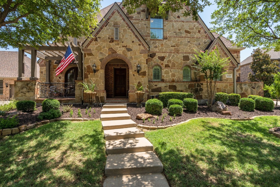 9040 Charles Street Lantana TX 76226