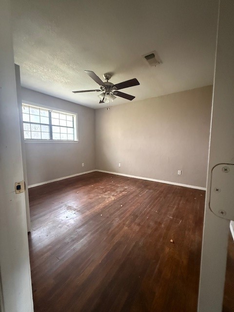 1217 N Lamb Street Bowie TX 76230