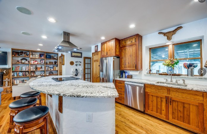 1816 W Josephine Street Mckinney TX 75069
