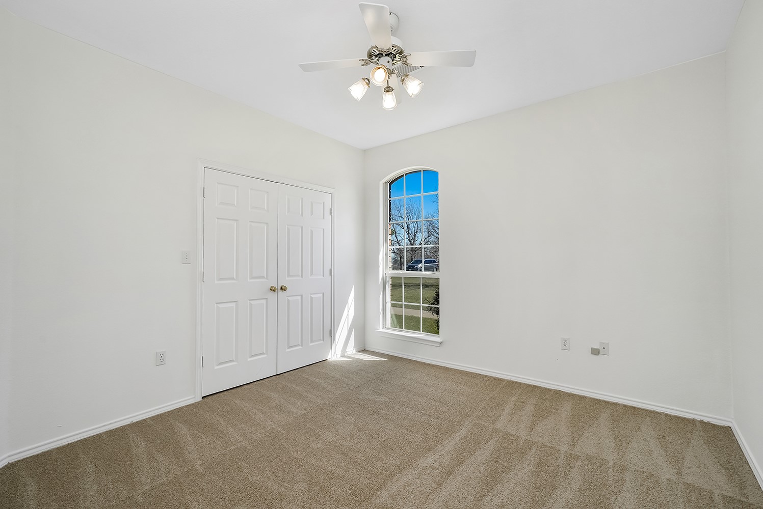 2075 Huling Road Sanger TX 76266