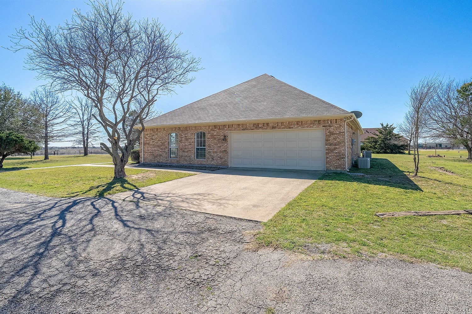 2075 Huling Road Sanger TX 76266