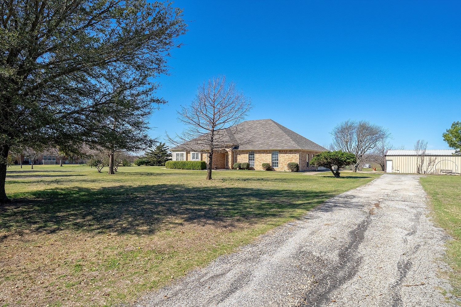 2075 Huling Road Sanger TX 76266