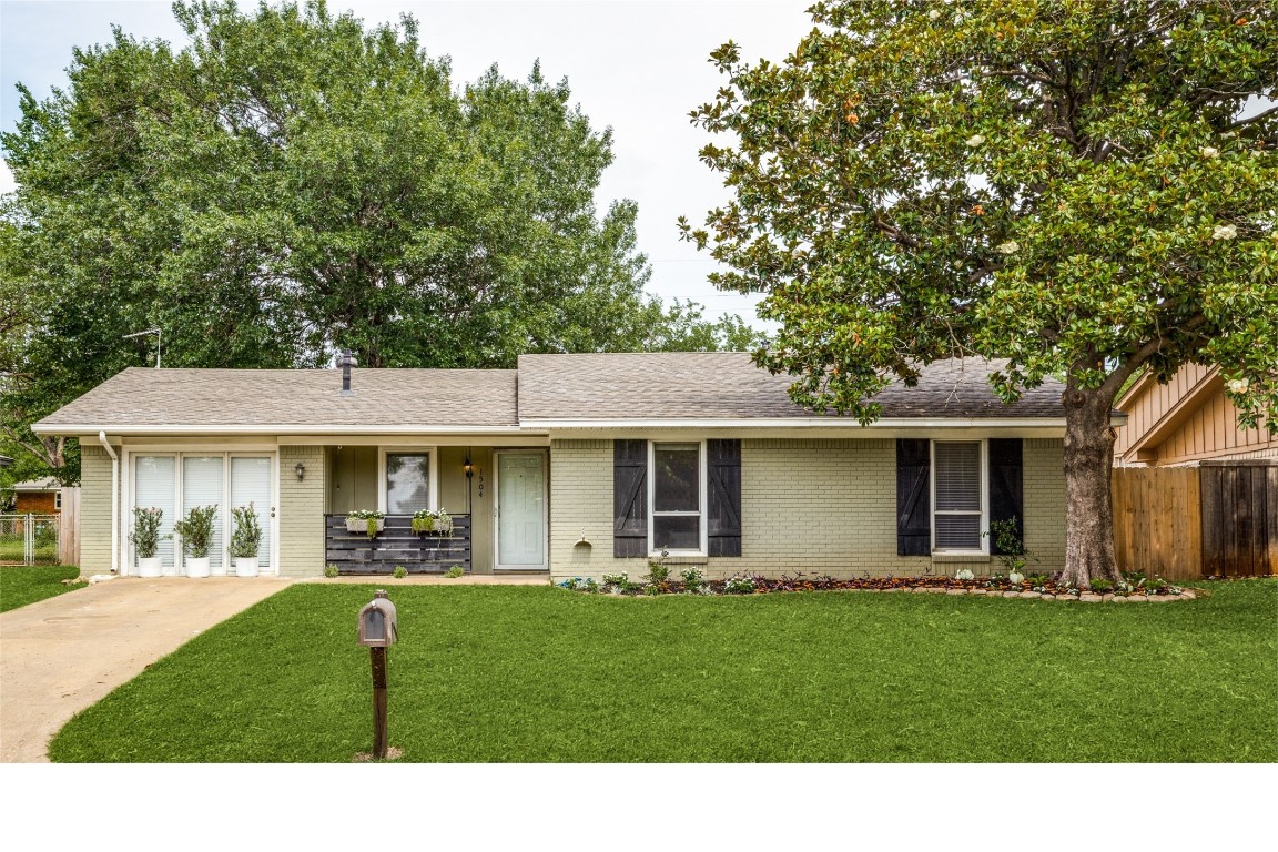 1504 Hillside Drive Midlothian TX 76065