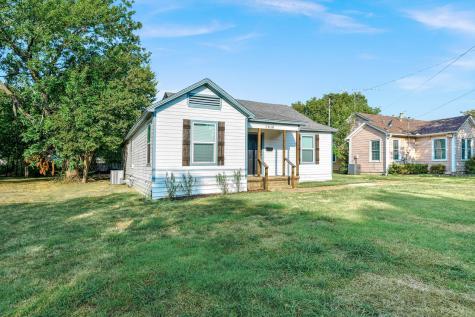 1810 N Woods Street Sherman TX 75092