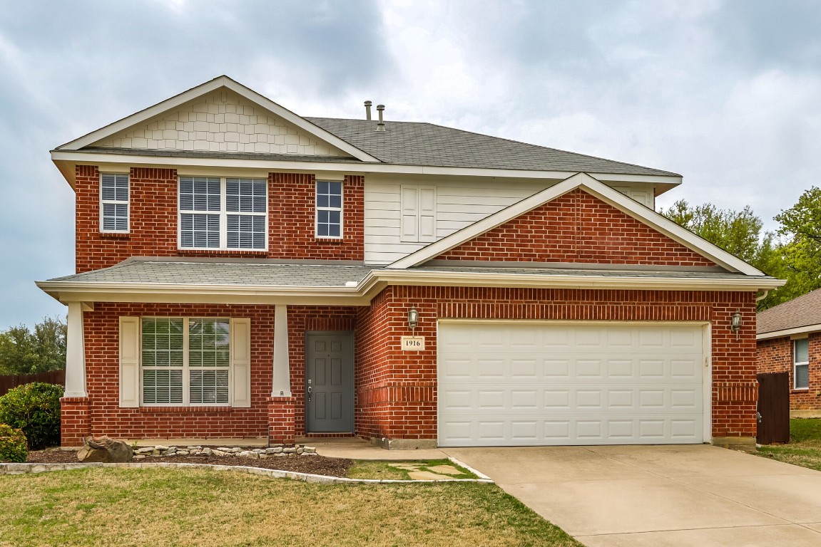 1916 Del Mar Court Denton TX 76210