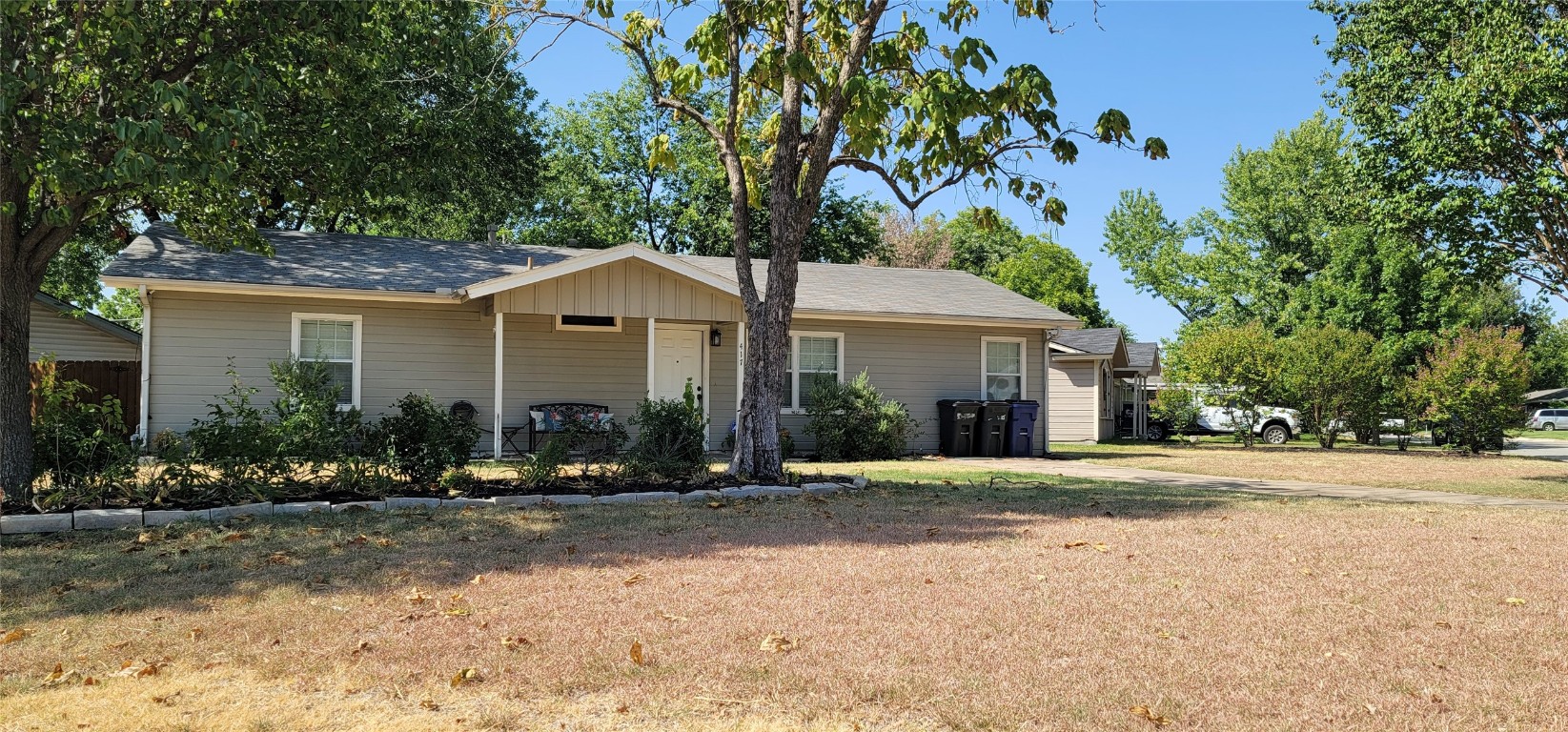 417 NW Lorna Street Burleson TX 76028