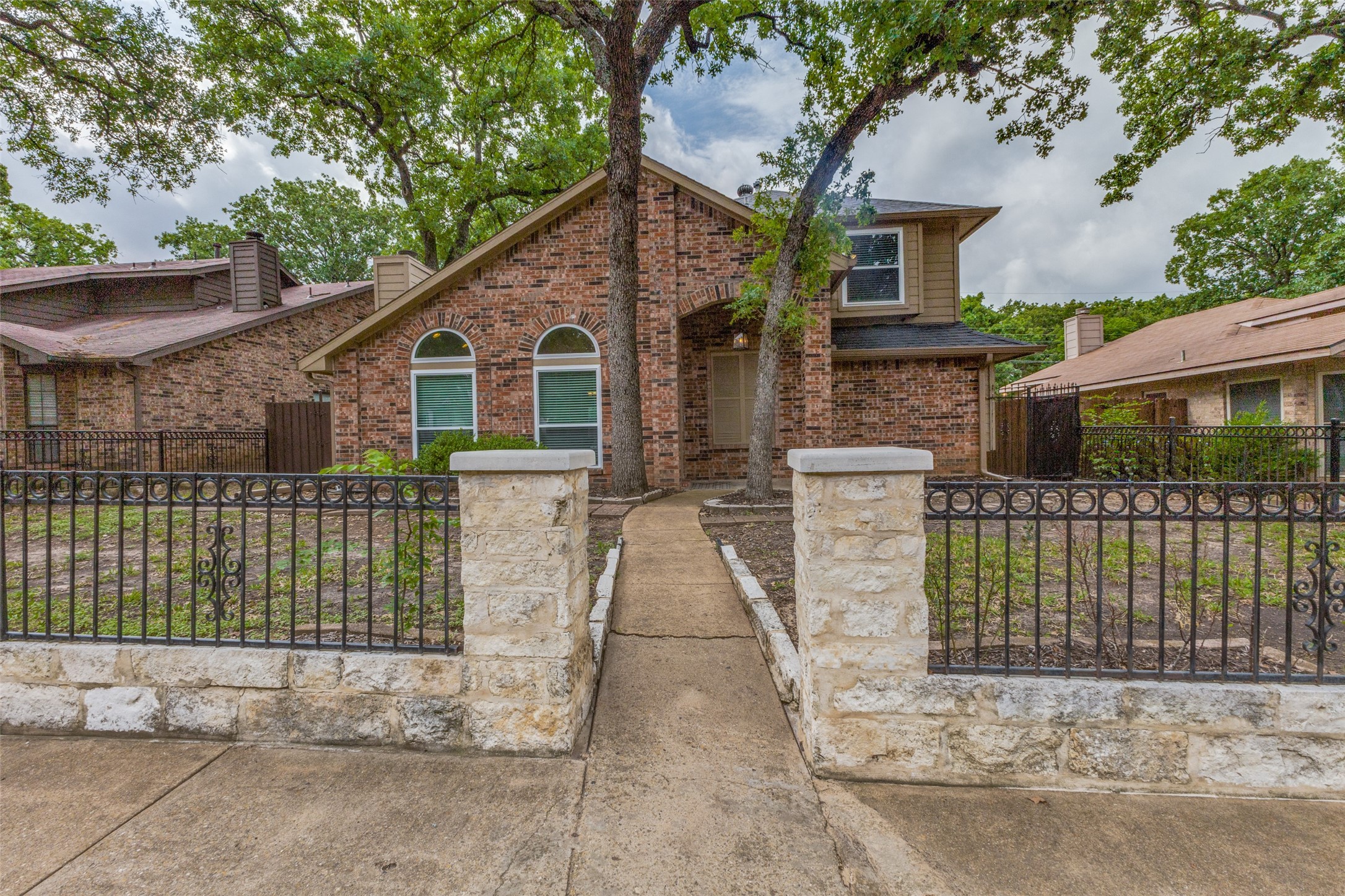 11814 Eloise Drive Balch Springs TX 75180