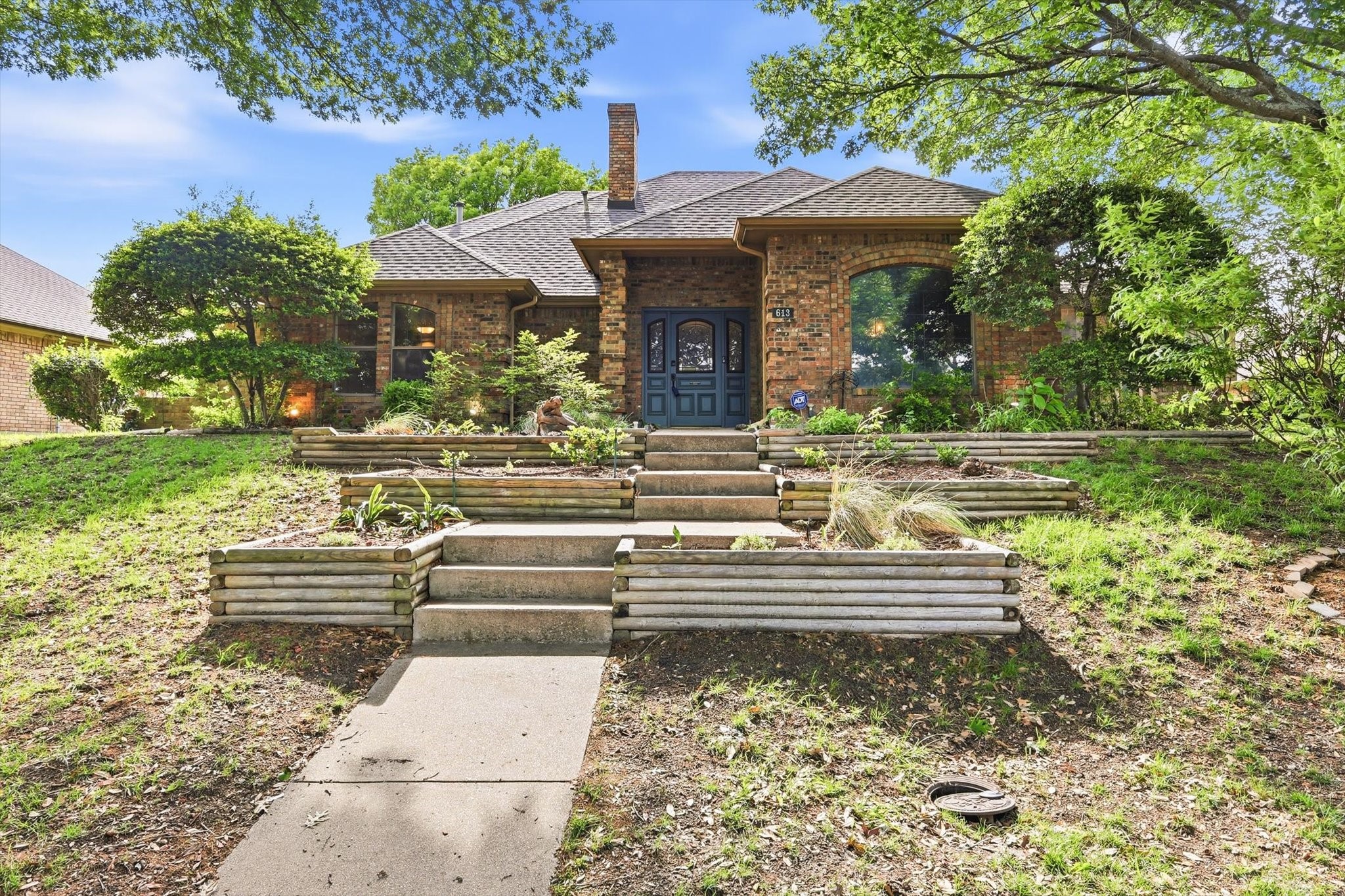 613 Deer Creek Drive Desoto TX 75115