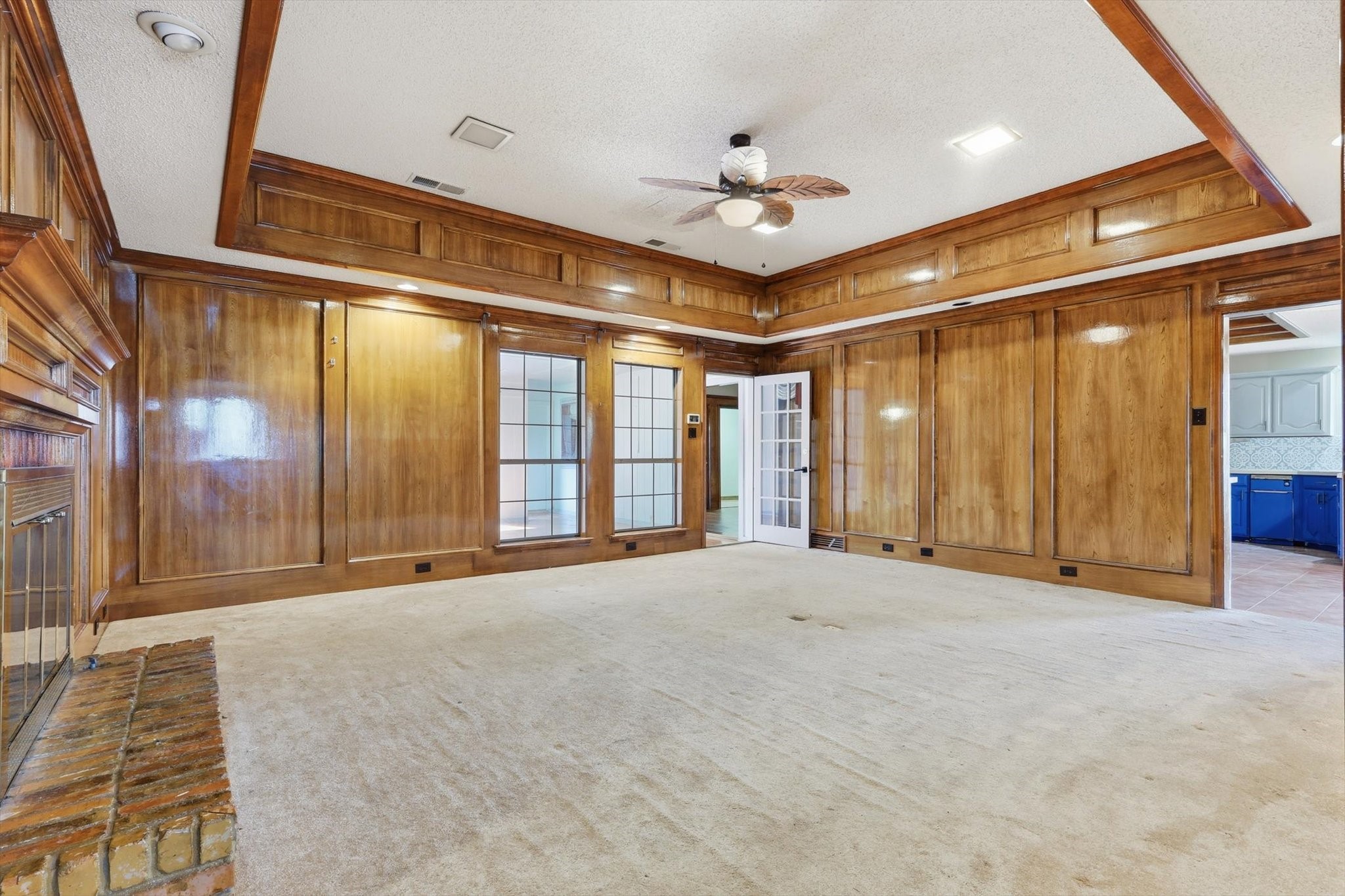 613 Deer Creek Drive Desoto TX 75115
