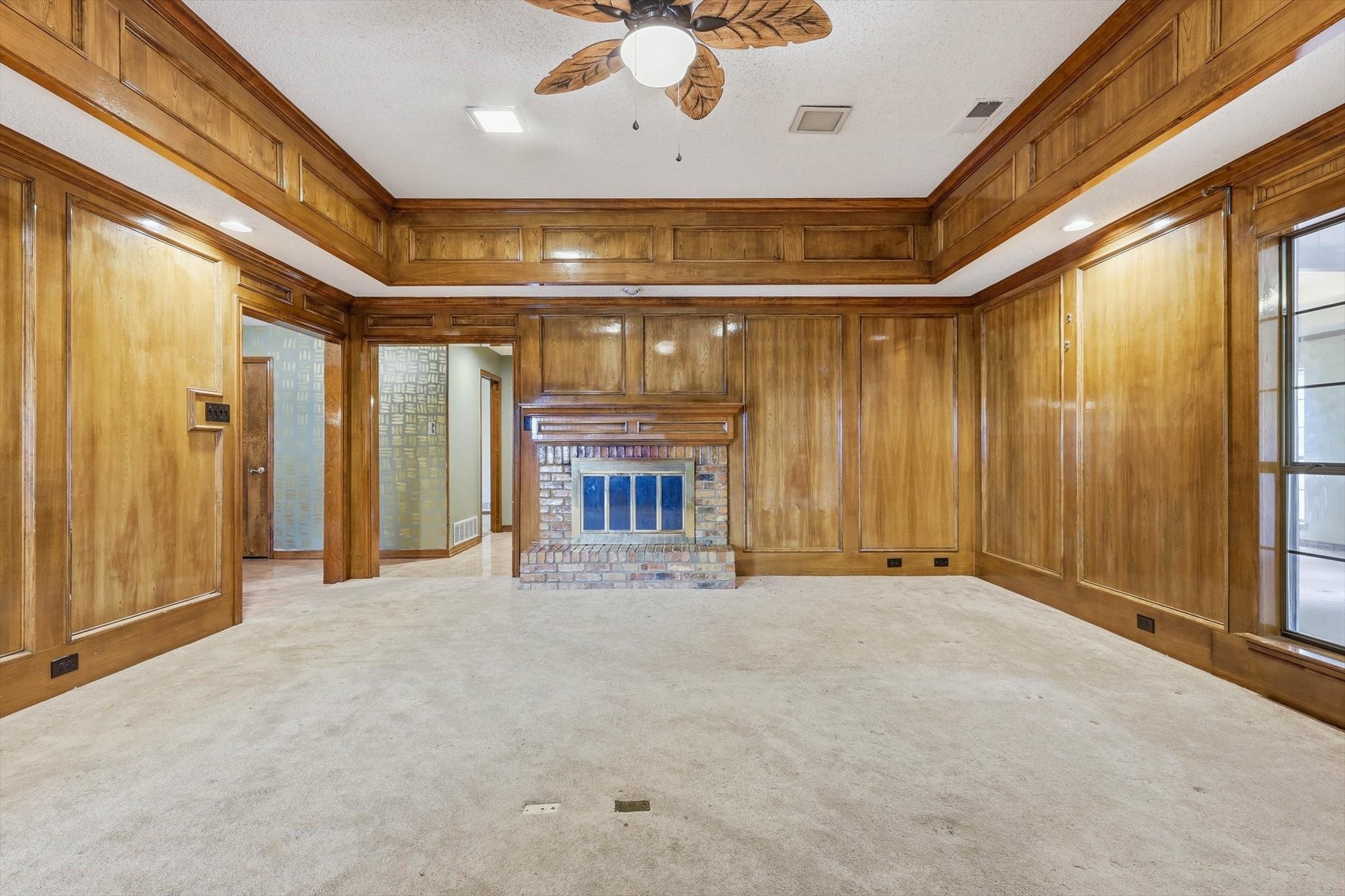 613 Deer Creek Drive Desoto TX 75115