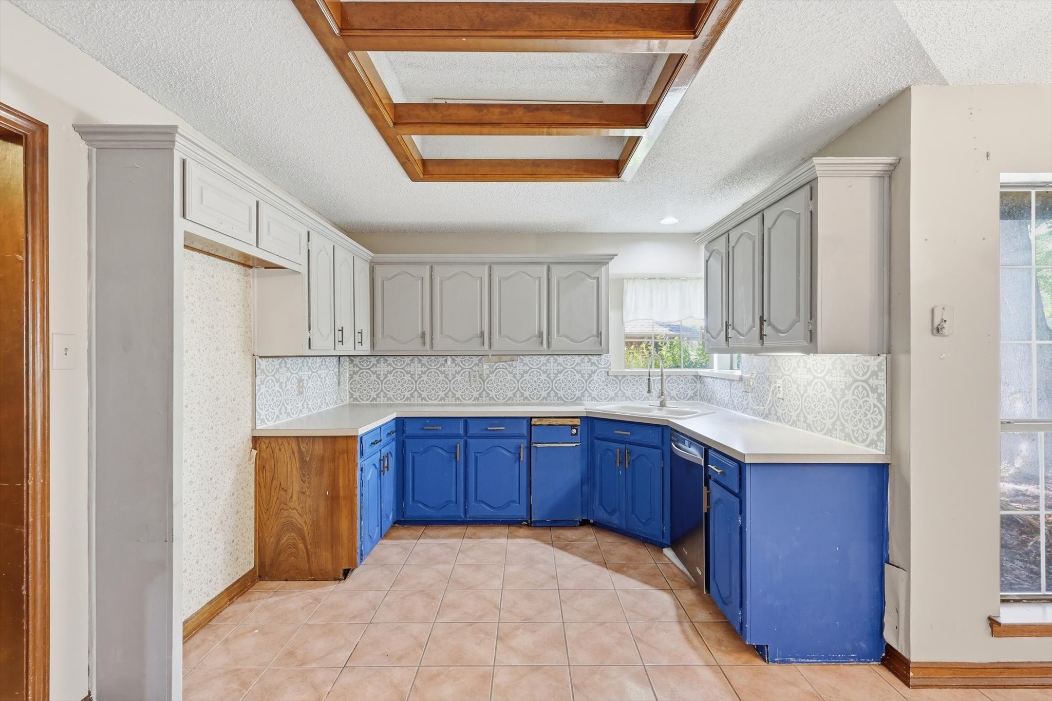 613 Deer Creek Drive Desoto TX 75115