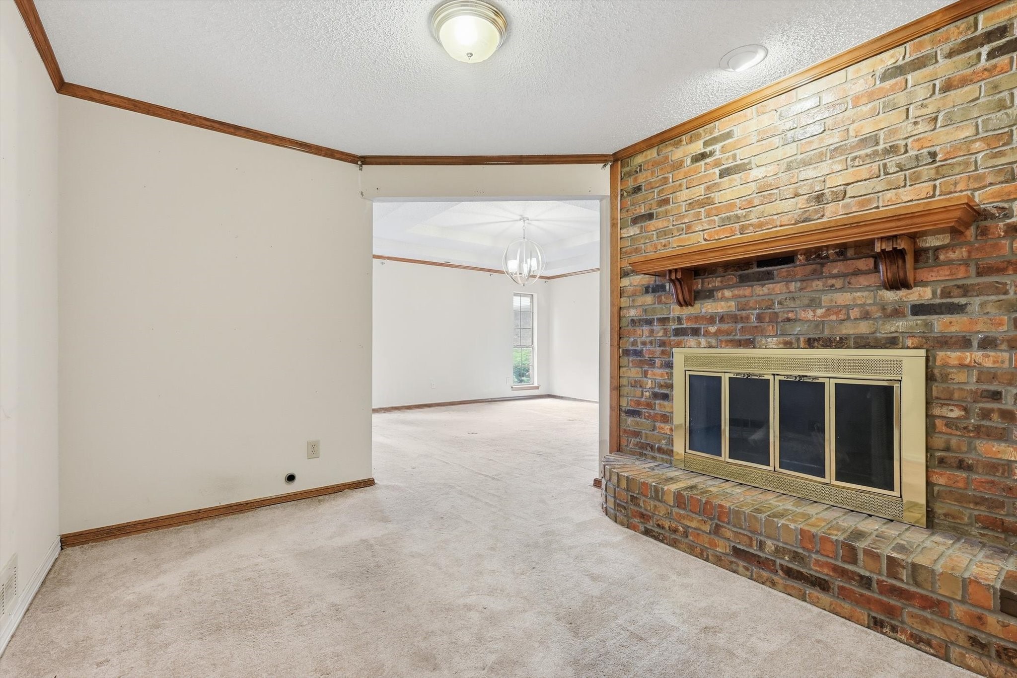 613 Deer Creek Drive Desoto TX 75115