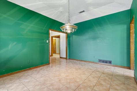 613 Deer Creek Drive Desoto TX 75115