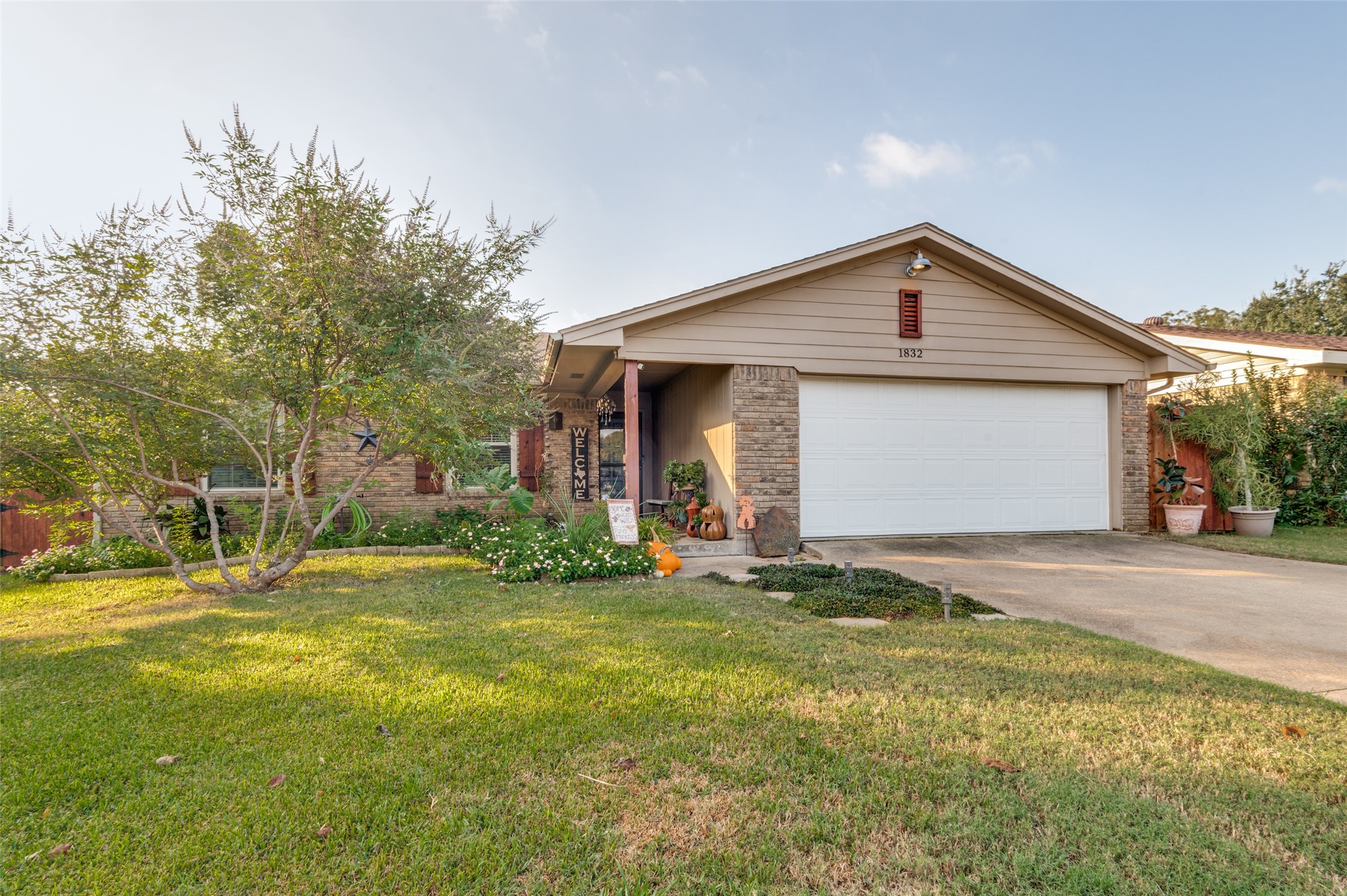 1832 Tameria Drive Irving TX 75060