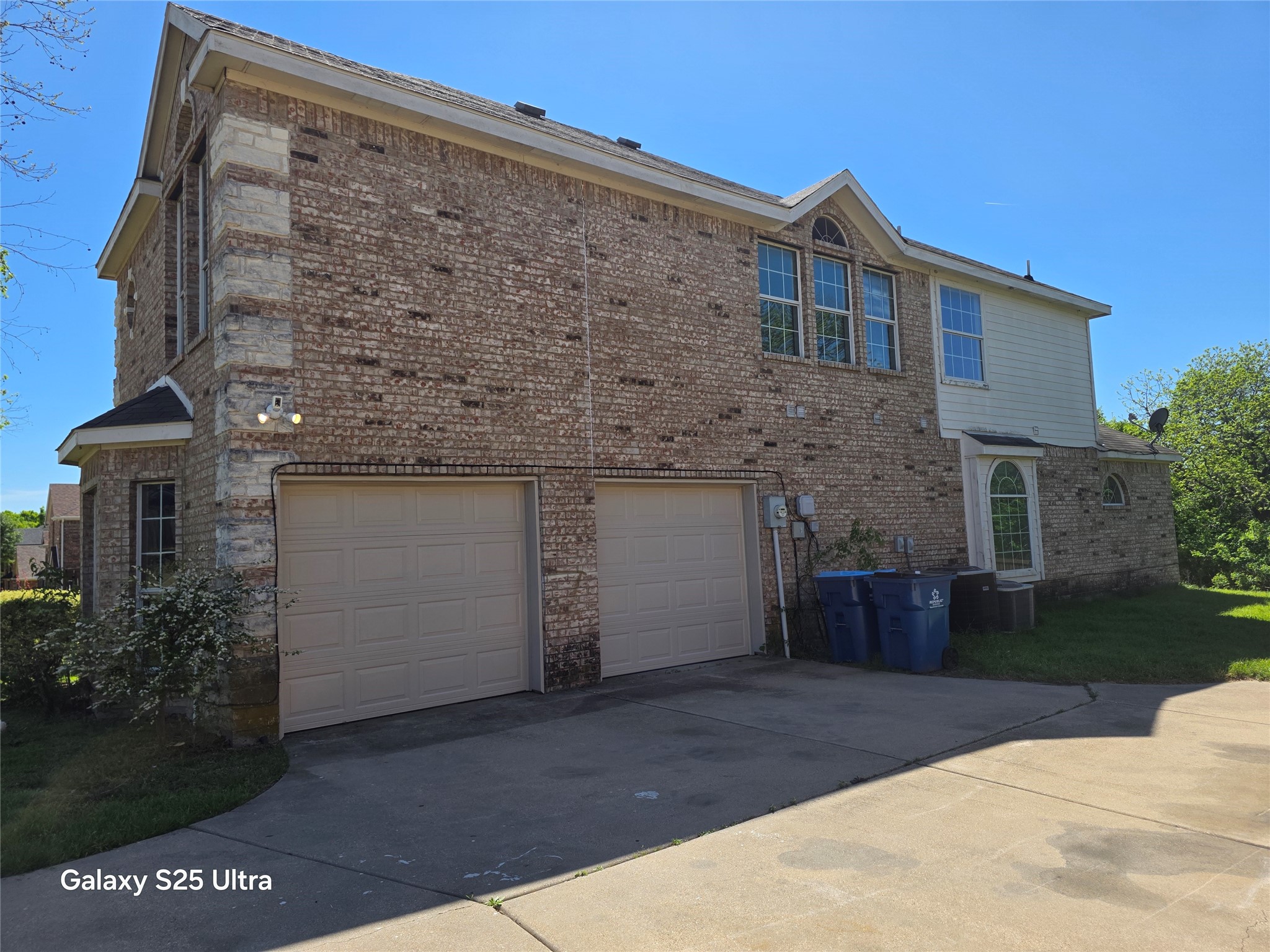 417 Silver Creek Drive Desoto TX 75115