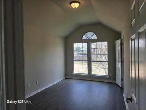417 Silver Creek Drive Desoto TX 75115