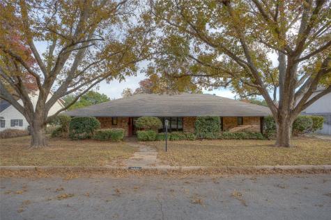 3921 Stonehenge Road Fort Worth TX 76109