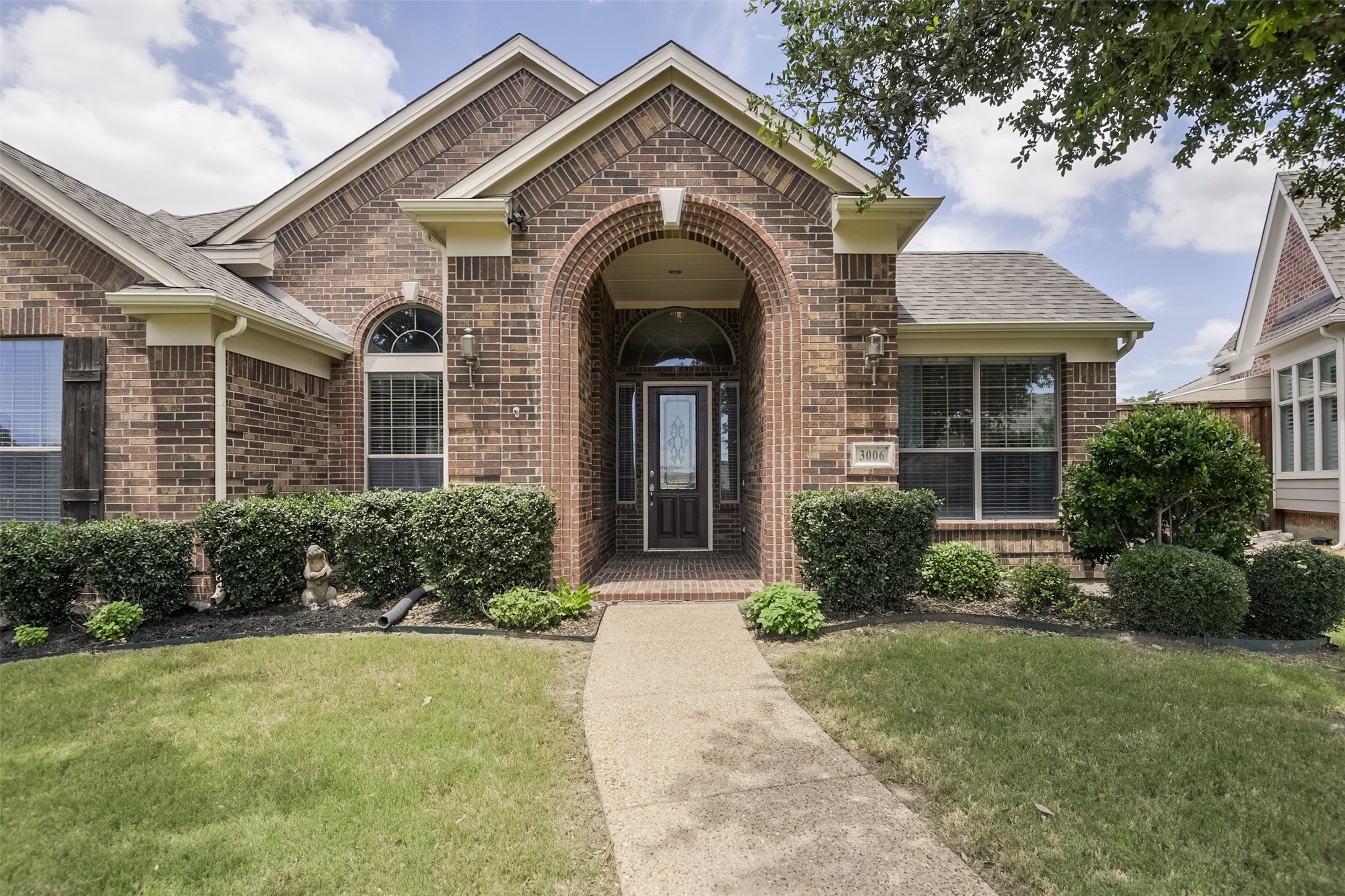 3006 Redcliff Lane Garland TX 75043