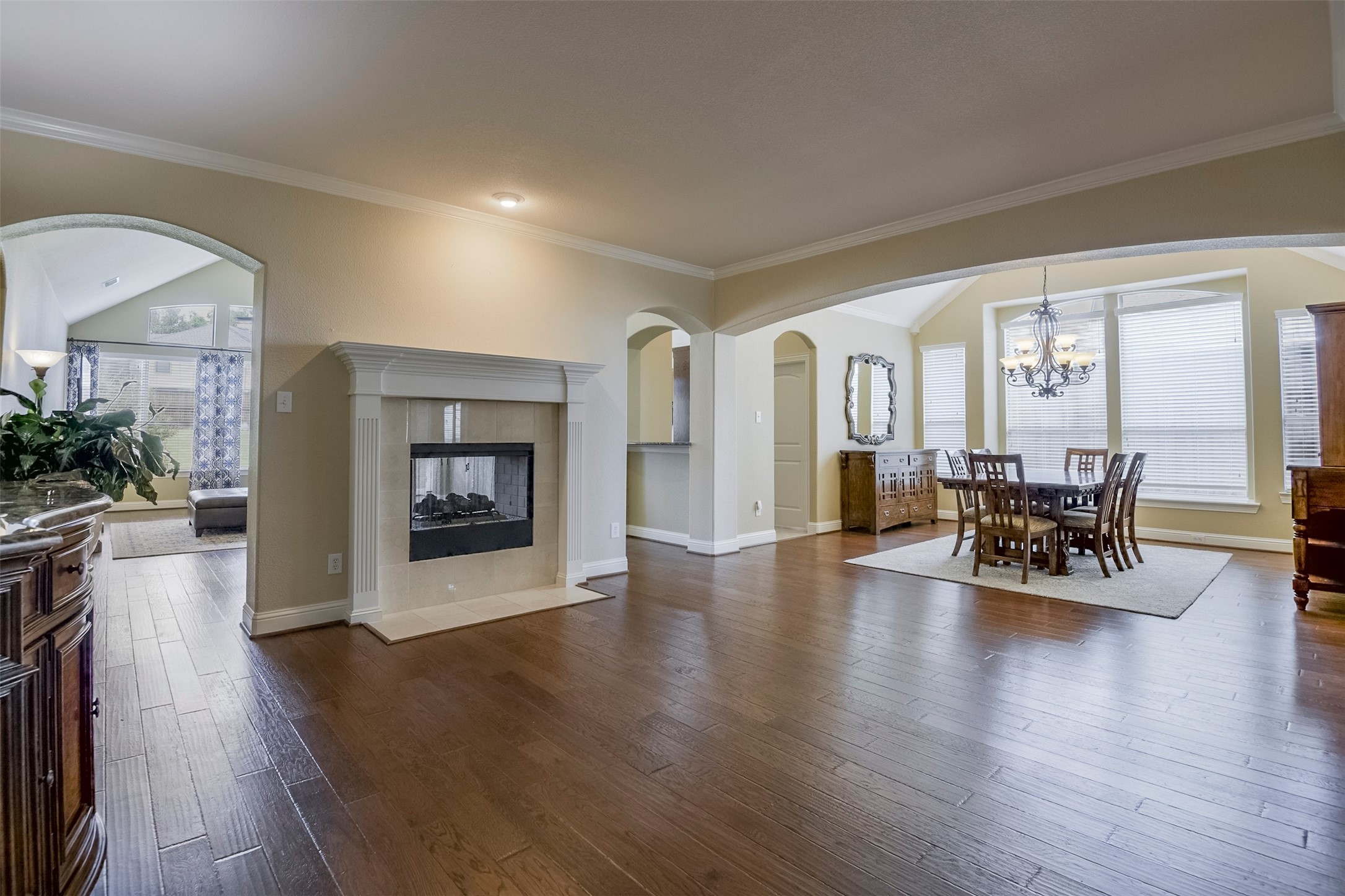 3006 Redcliff Lane Garland TX 75043