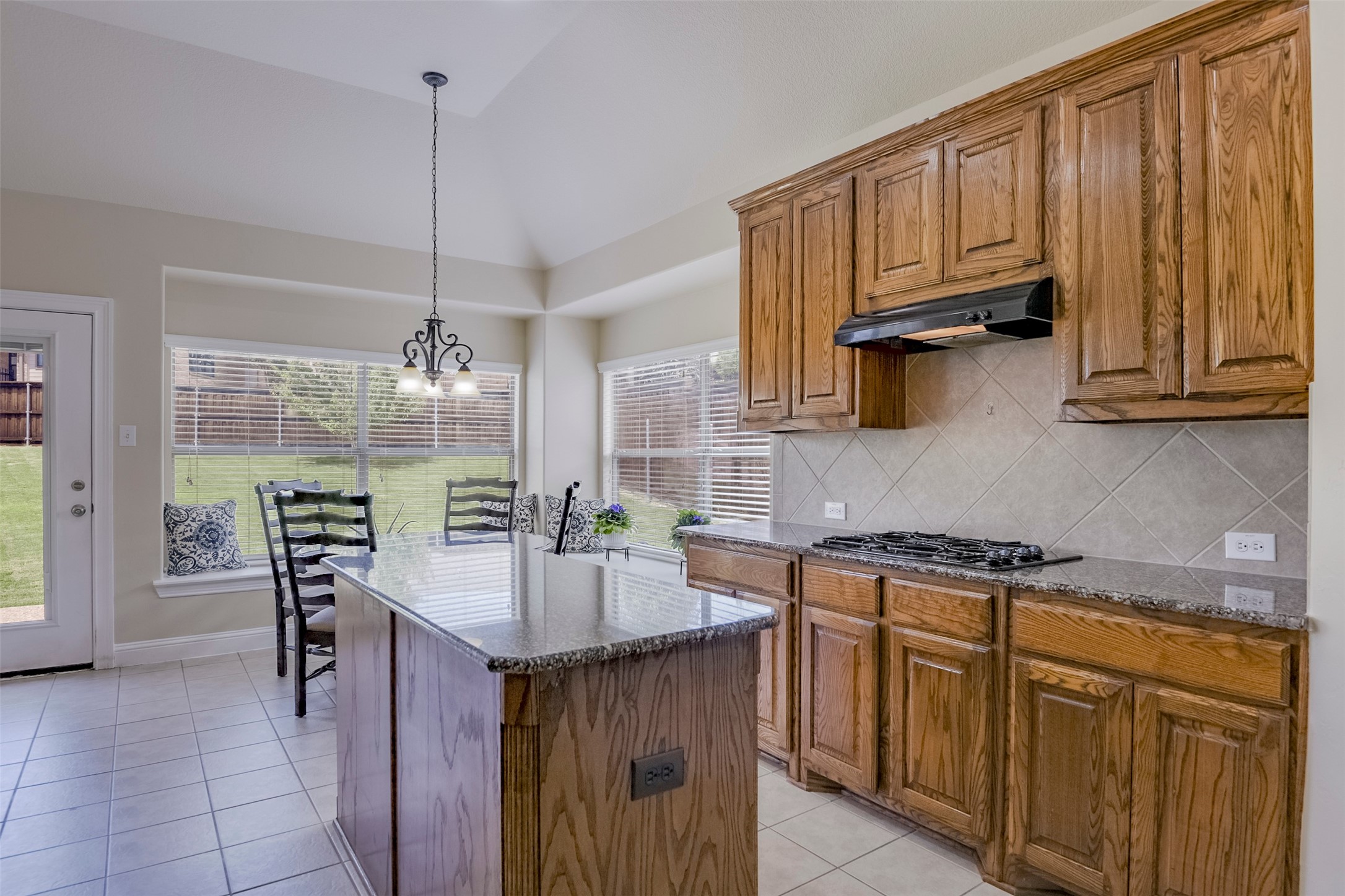 3006 Redcliff Lane Garland TX 75043