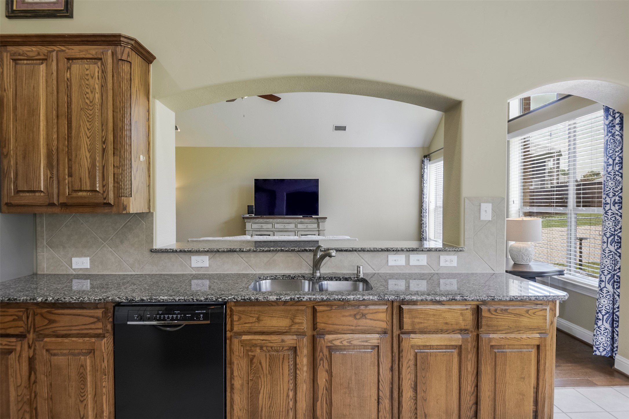 3006 Redcliff Lane Garland TX 75043