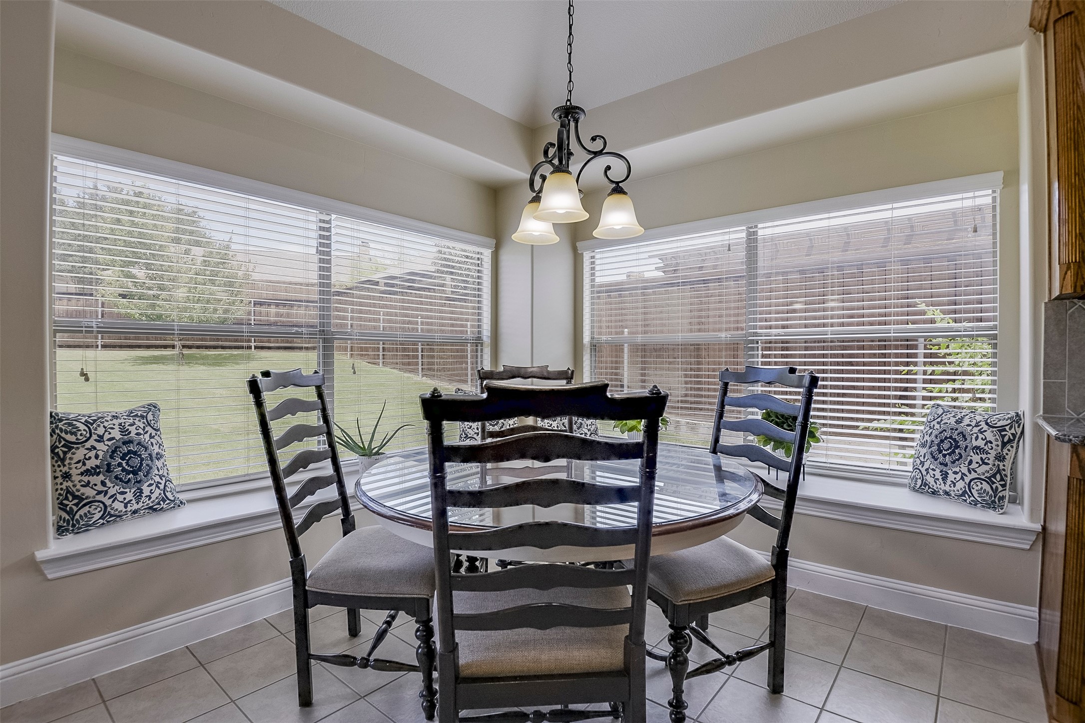 3006 Redcliff Lane Garland TX 75043