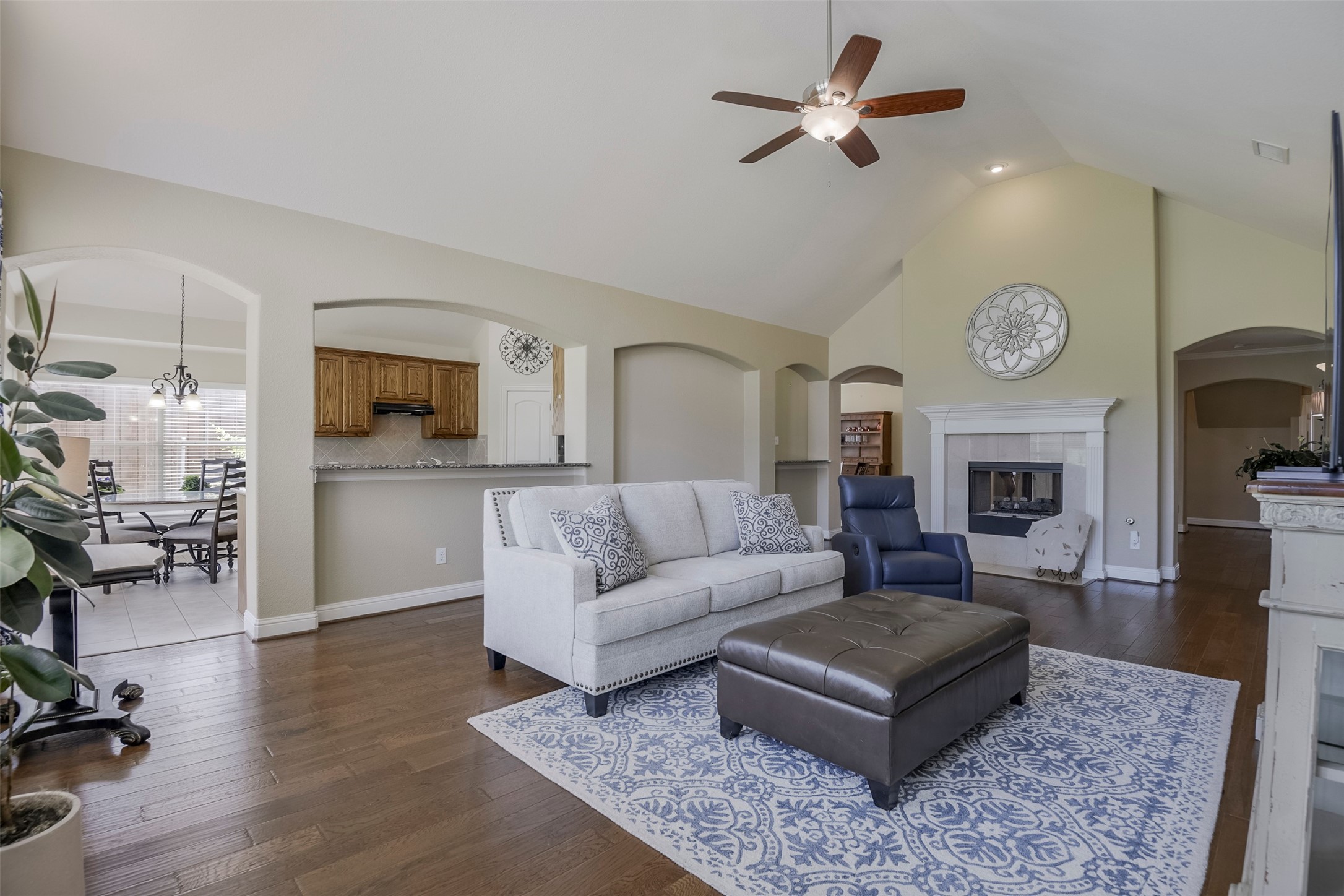 3006 Redcliff Lane Garland TX 75043