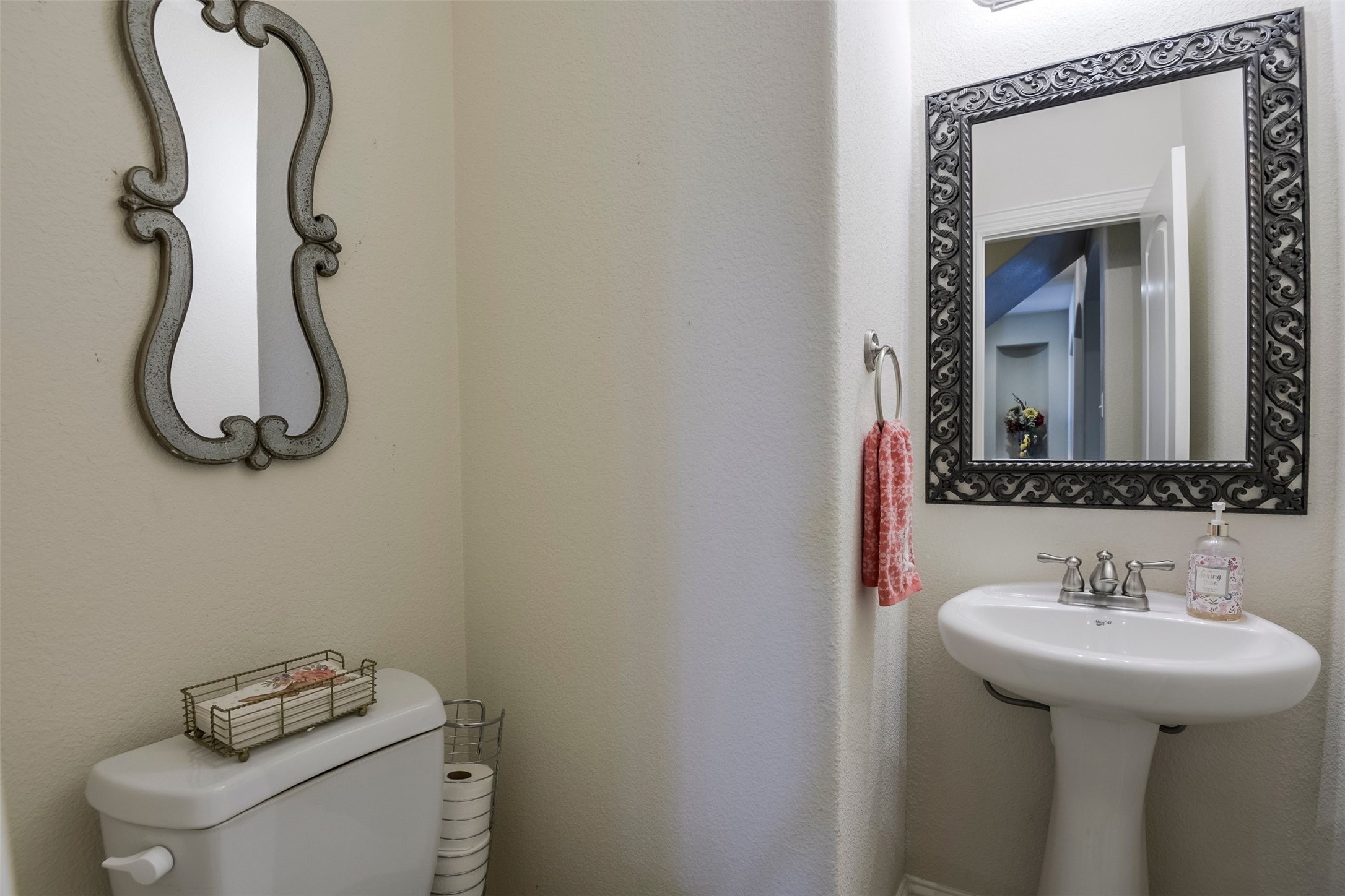 3006 Redcliff Lane Garland TX 75043