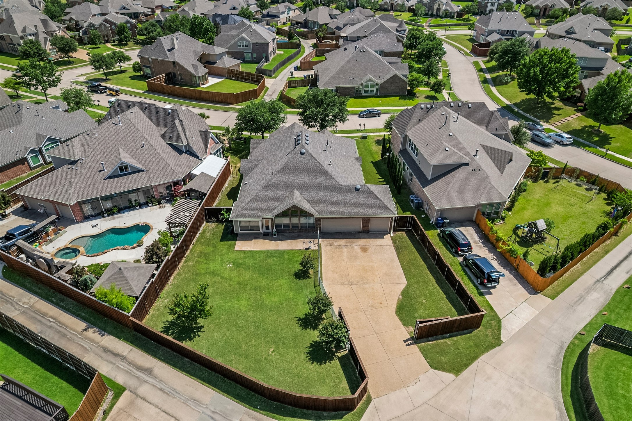 3006 Redcliff Lane Garland TX 75043